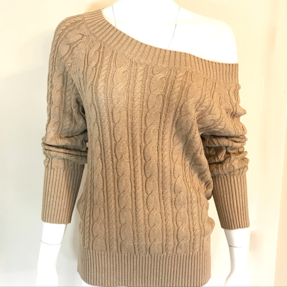 Off the shoulder large cable long sweater - Picture 1 of 5